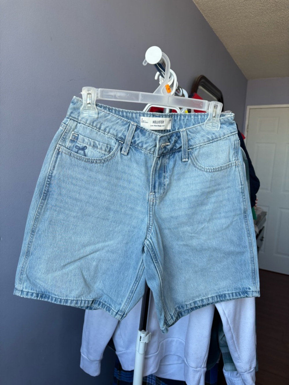 Hollister Light Wash Blue Low-Rise Baggy Jean Shorts